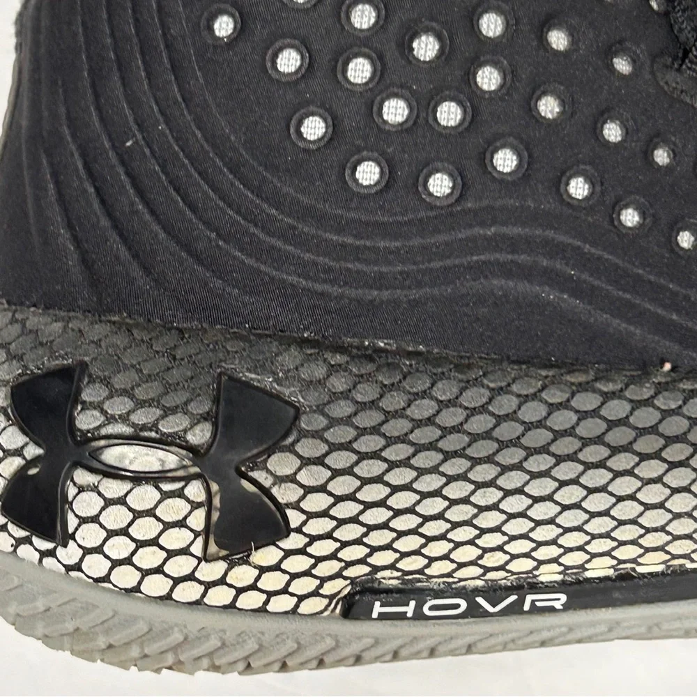 Under‎ Armour HOVR Havon 2 Black and Gray 5.5 Youth